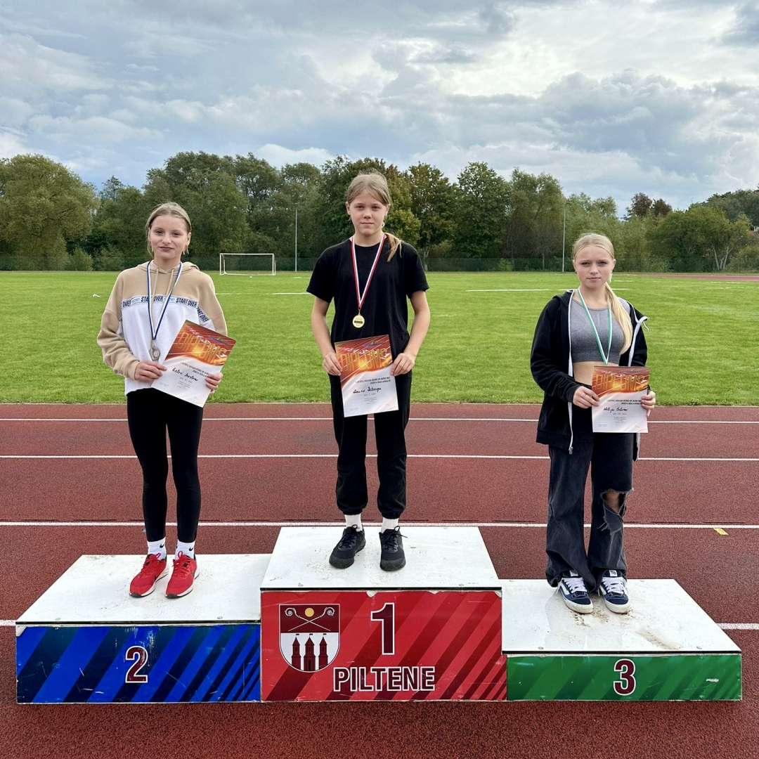 Sportisti ar diplomiem