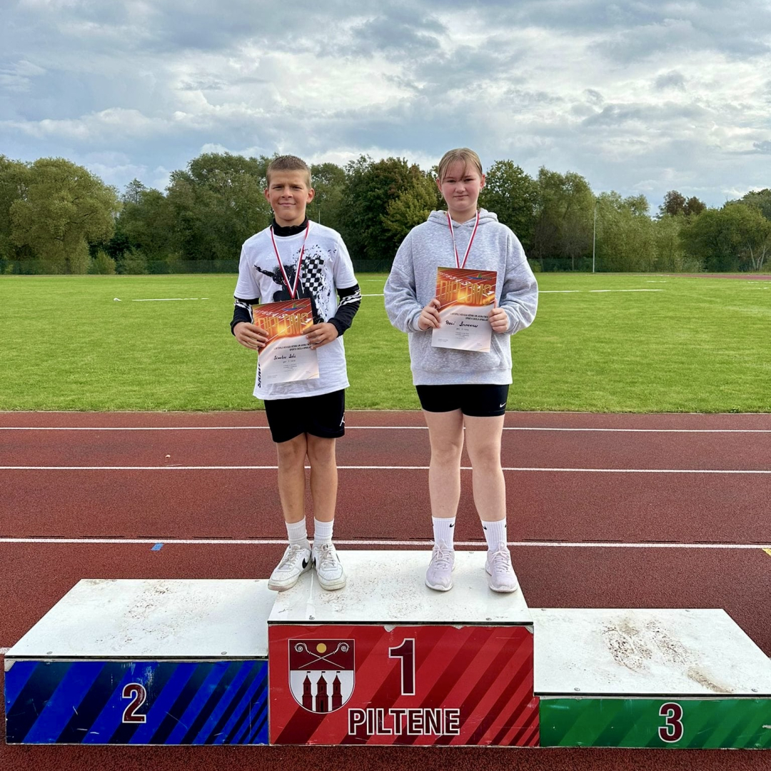 Sportisti ar diplomiem
