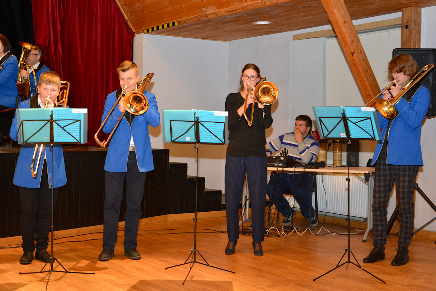 Spēlē trombonisti