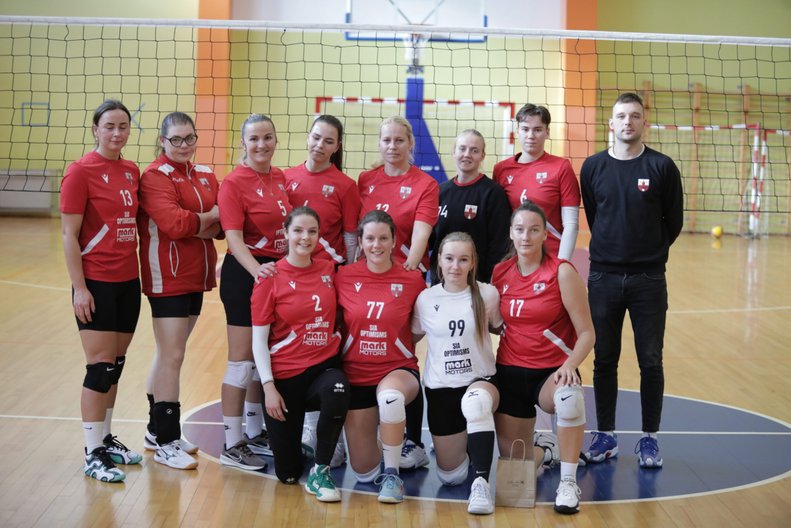 Pretinieku komanda