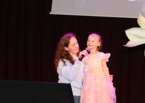 Mazā soliste ar mammu