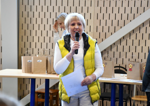 Bērni piedalās sportiskās aktivitātēs